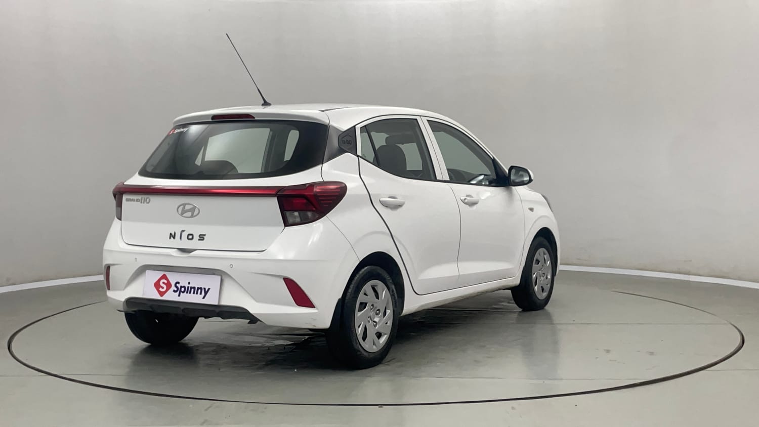 Used 2026 Hyundai Grand i10 Nios Magna 1.2 Kappa Petrol Manual exterior RIGHT REAR CORNER VIEW