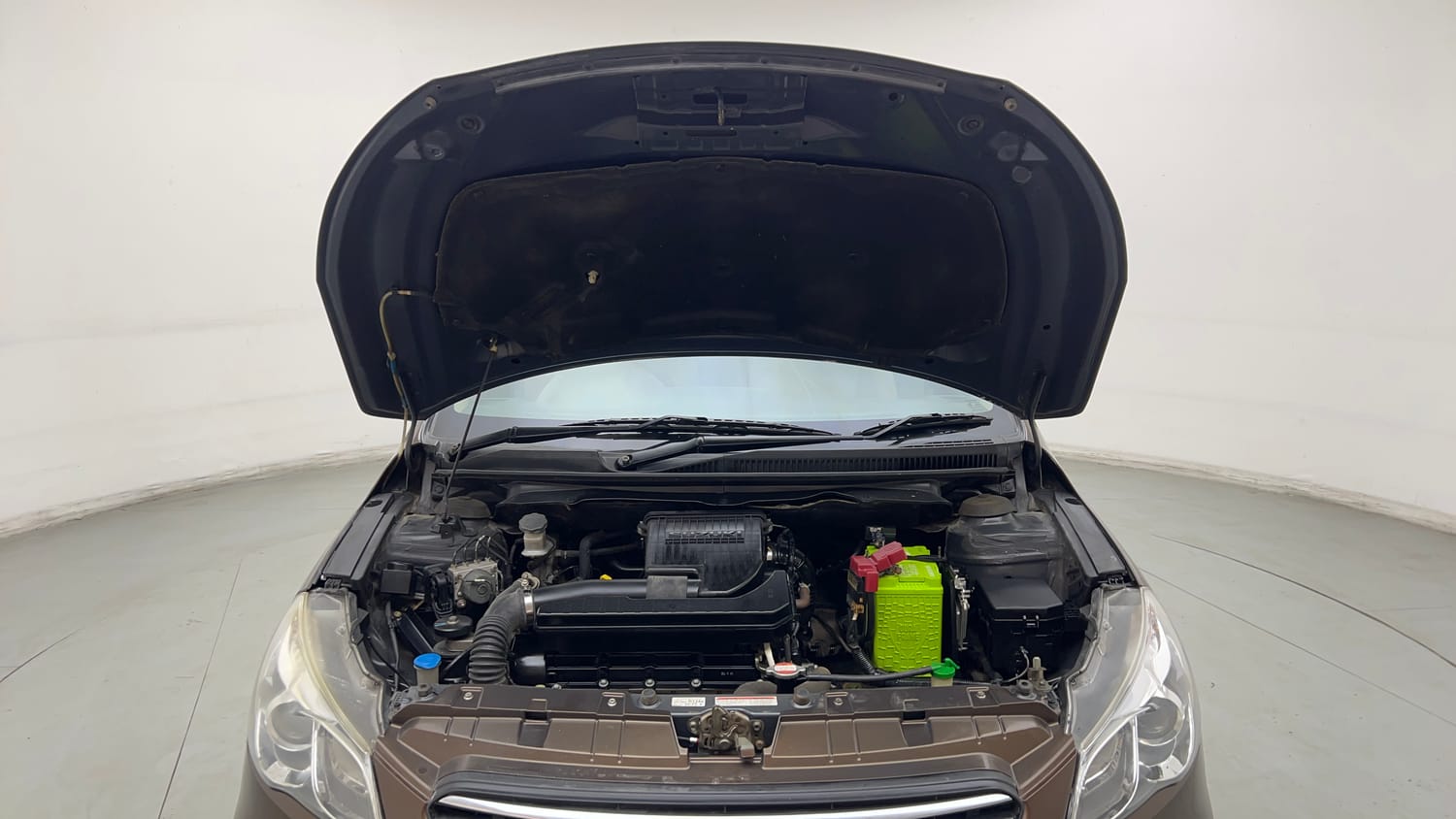 Used 2016 Maruti Suzuki Ciaz ZXi Petrol Manual engine ENGINE & BONNET OPEN FRONT VIEW