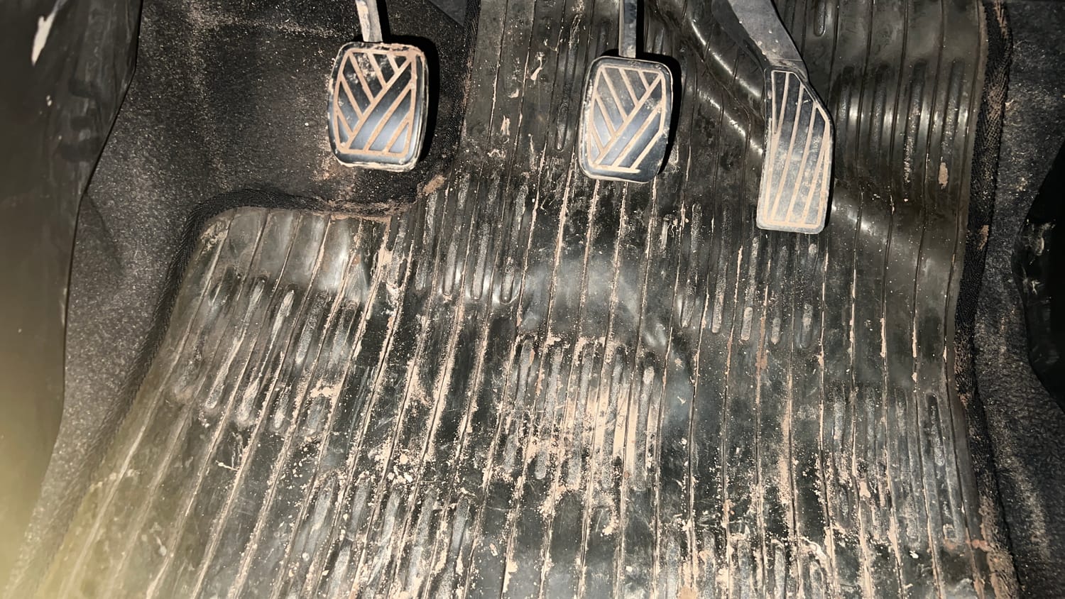 Used 2013 Maruti Suzuki Swift VXi Petrol Manual interior PEDALS VIEW