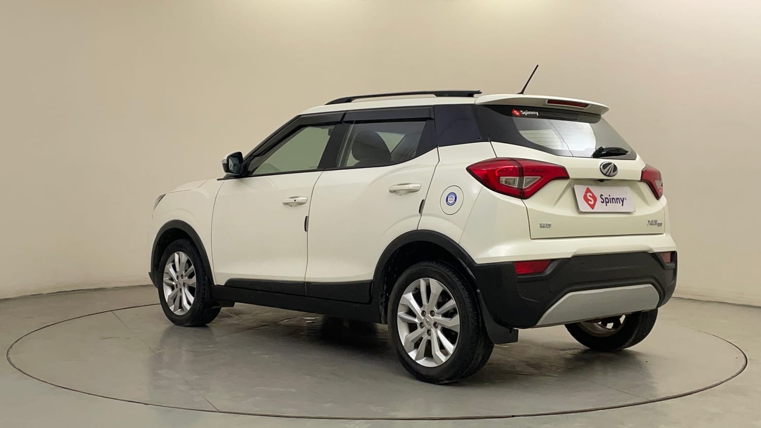Used 2021 Mahindra XUV 300 W8 1.2 Petrol Petrol Manual exterior LEFT REAR CORNER VIEW