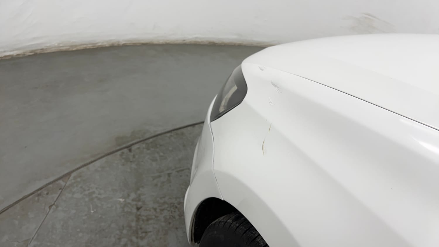 Used 2016 Volkswagen Polo GT TSI Petrol Automatic dents MINOR SCRATCH