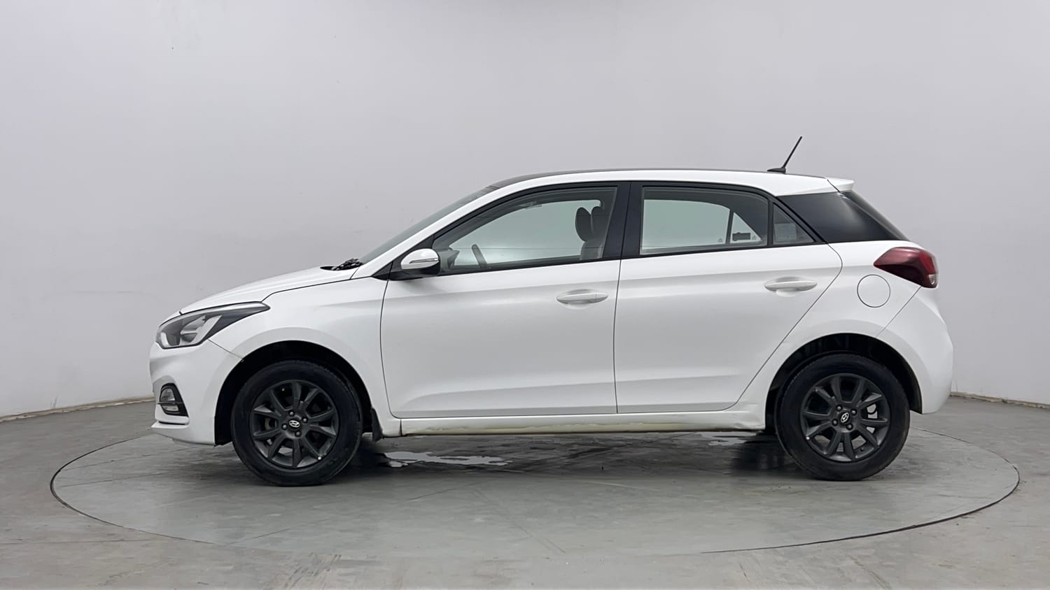 Used 2019 Hyundai Elite i20 Sportz 1.2 Petrol Manual exterior LEFT SIDE VIEW