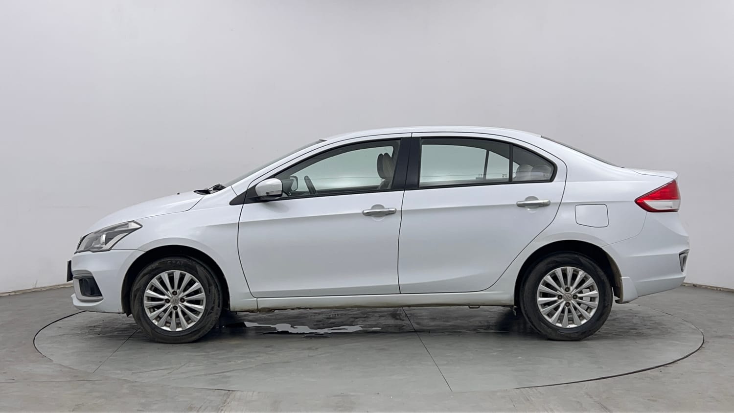 Used 2019 Maruti Suzuki Ciaz Delta Hybrid 1.5 Petrol Manual exterior LEFT SIDE VIEW