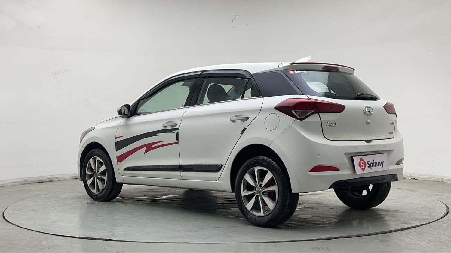 Used 2015 Hyundai Elite i20 Asta 1.2 Petrol Manual exterior LEFT REAR CORNER VIEW