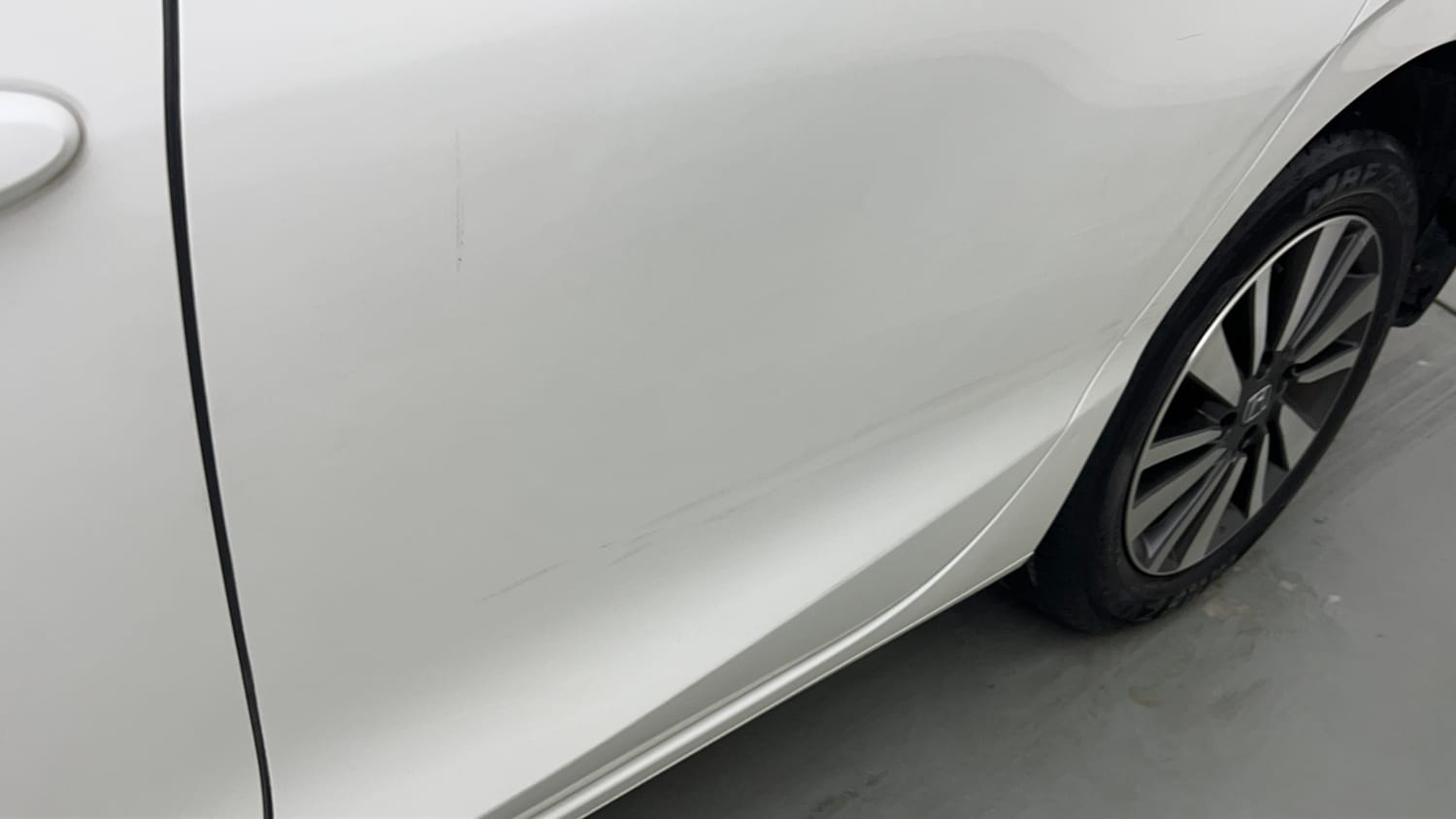 Used 2024 Honda City VX Petrol MT Petrol Manual dents MINOR SCRATCH