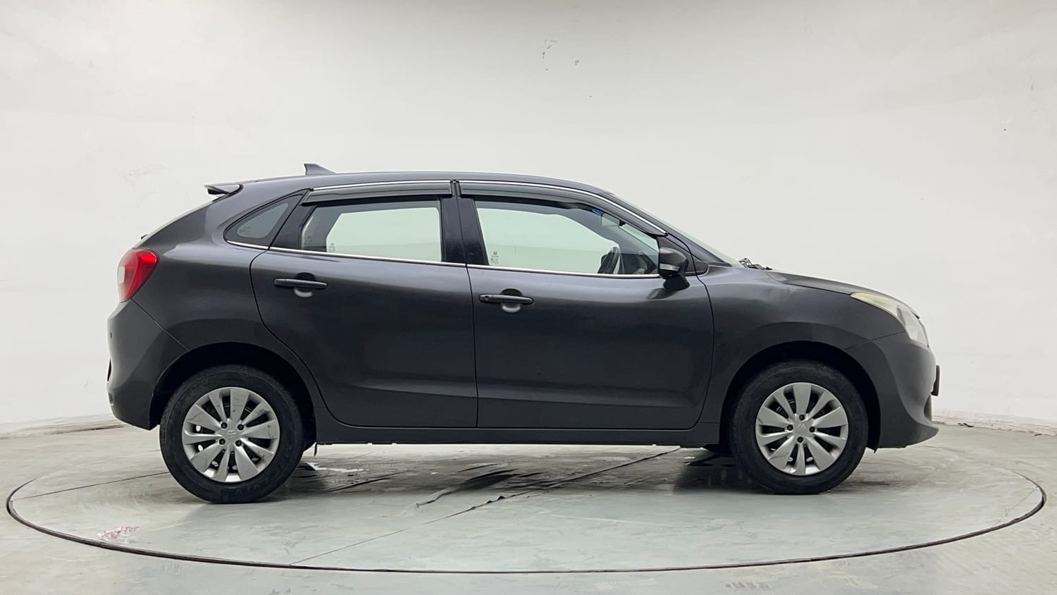 Used 2017 Maruti Suzuki Baleno Delta 1.2 Petrol Manual exterior RIGHT SIDE VIEW