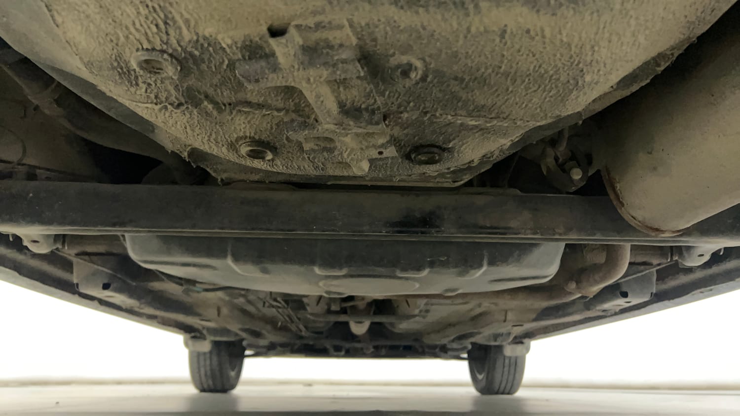 Used 2020 Tata Tiago Revotron XZ Plus Petrol Manual extra REAR UNDERBODY VIEW (TAKEN FROM REAR)