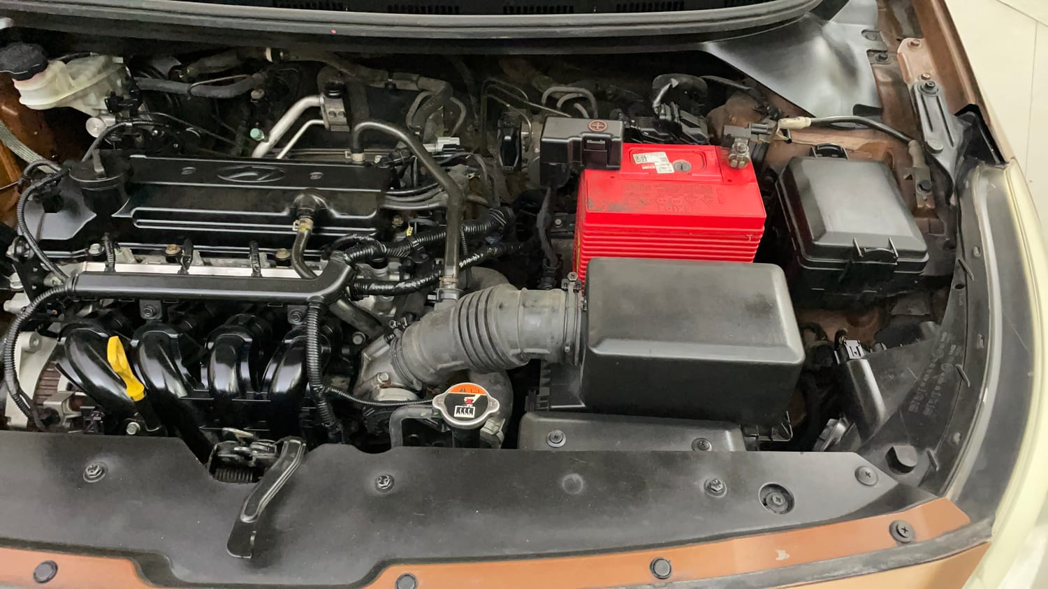 Used 2016 Hyundai i20 Active 1.2 SX Petrol Manual engine ENGINE LEFT SIDE VIEW