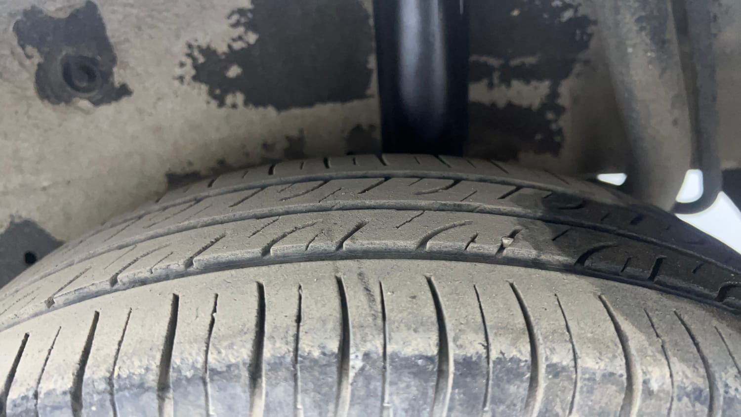 Used 2017 Maruti Suzuki Celerio VXi Petrol Manual tyres LEFT REAR TYRE TREAD VIEW