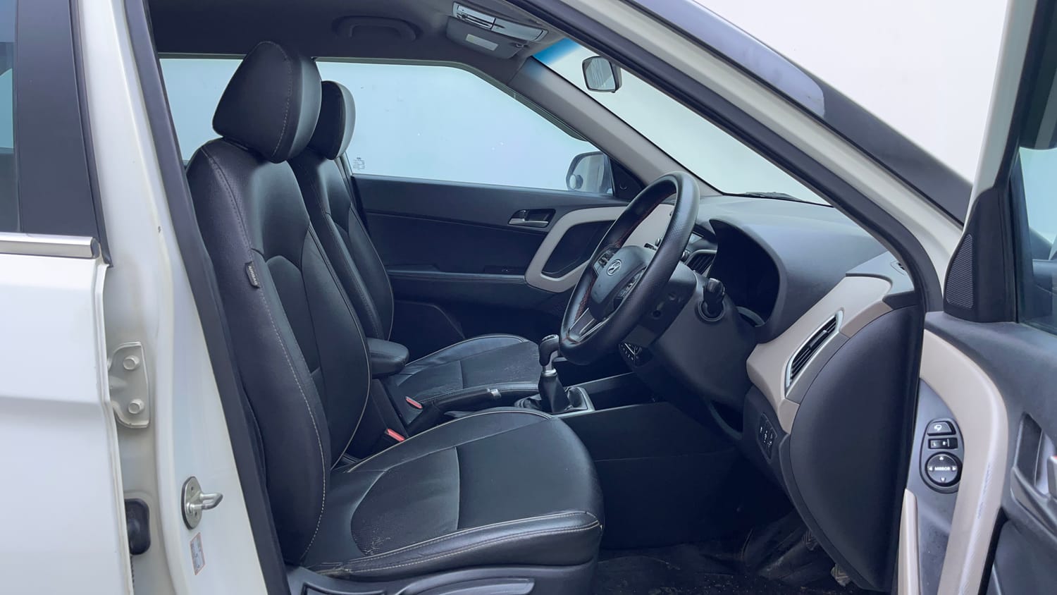 Used 2018 Hyundai Creta SX 1.6 CRDI (O) Diesel Manual interior RIGHT SIDE FRONT DOOR CABIN VIEW