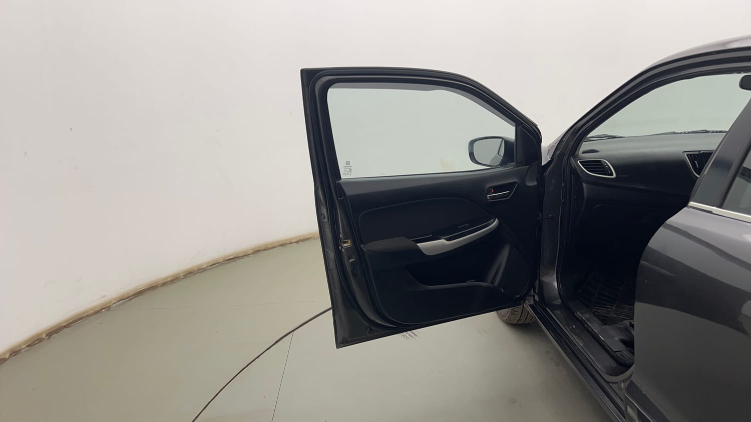 Used 2018 Maruti Suzuki Baleno Delta 1.2 Petrol Manual interior LEFT FRONT DOOR OPEN VIEW