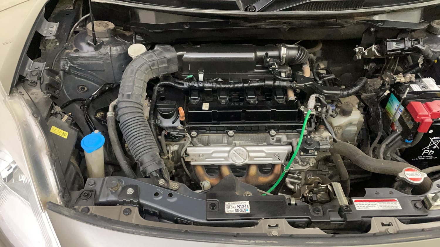Used 2023 Maruti Suzuki Swift ZXi AMT Petrol Automatic engine ENGINE RIGHT SIDE VIEW