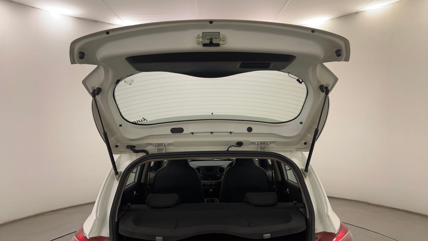 Used 2014 Hyundai Grand i10 Asta AT 1.2 Kappa VTVT Petrol Automatic interior DICKY DOOR OPEN VIEW