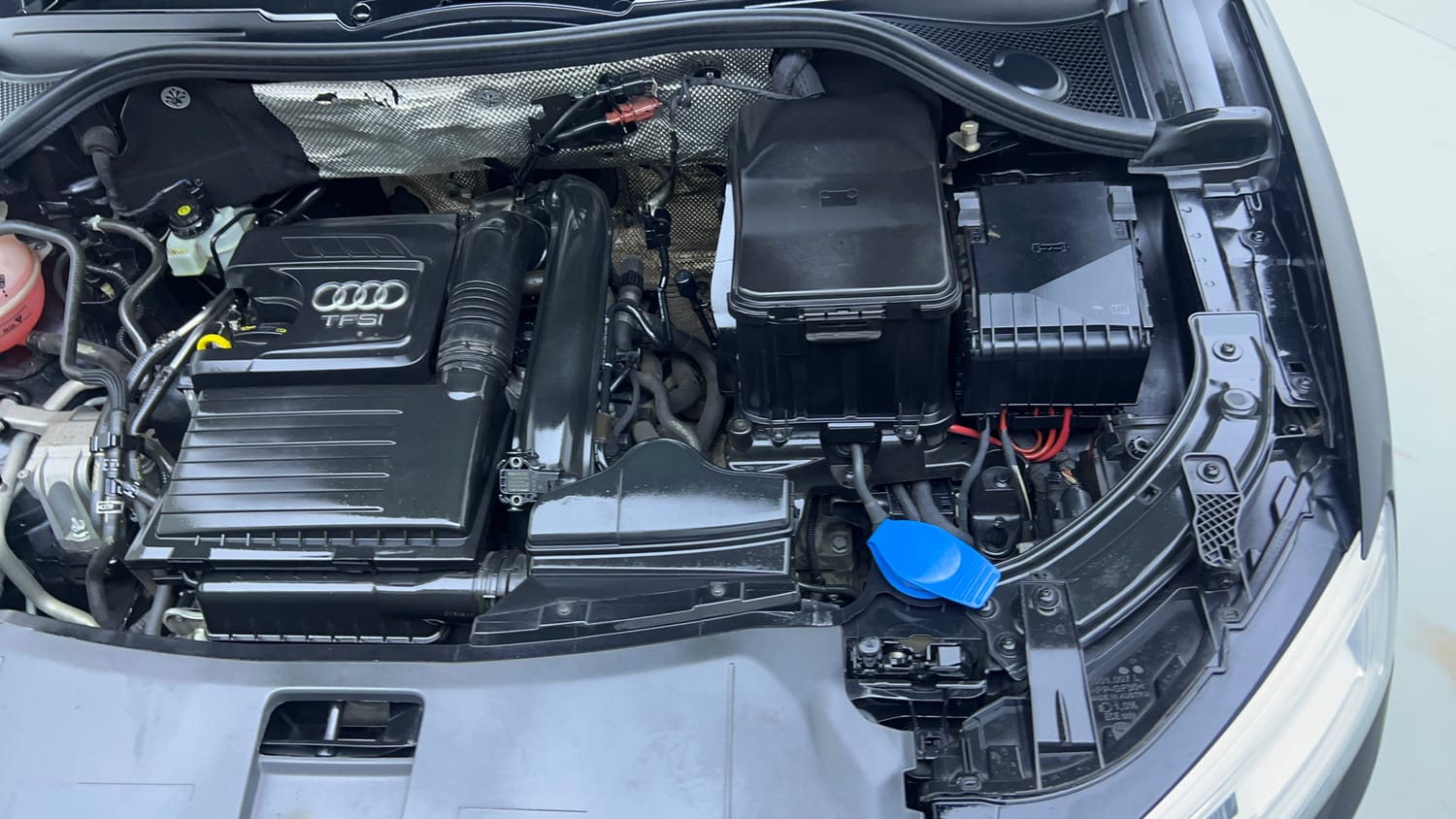 Used 2019 Audi Q3 30 TFSI Premium Petrol Automatic engine ENGINE LEFT SIDE VIEW