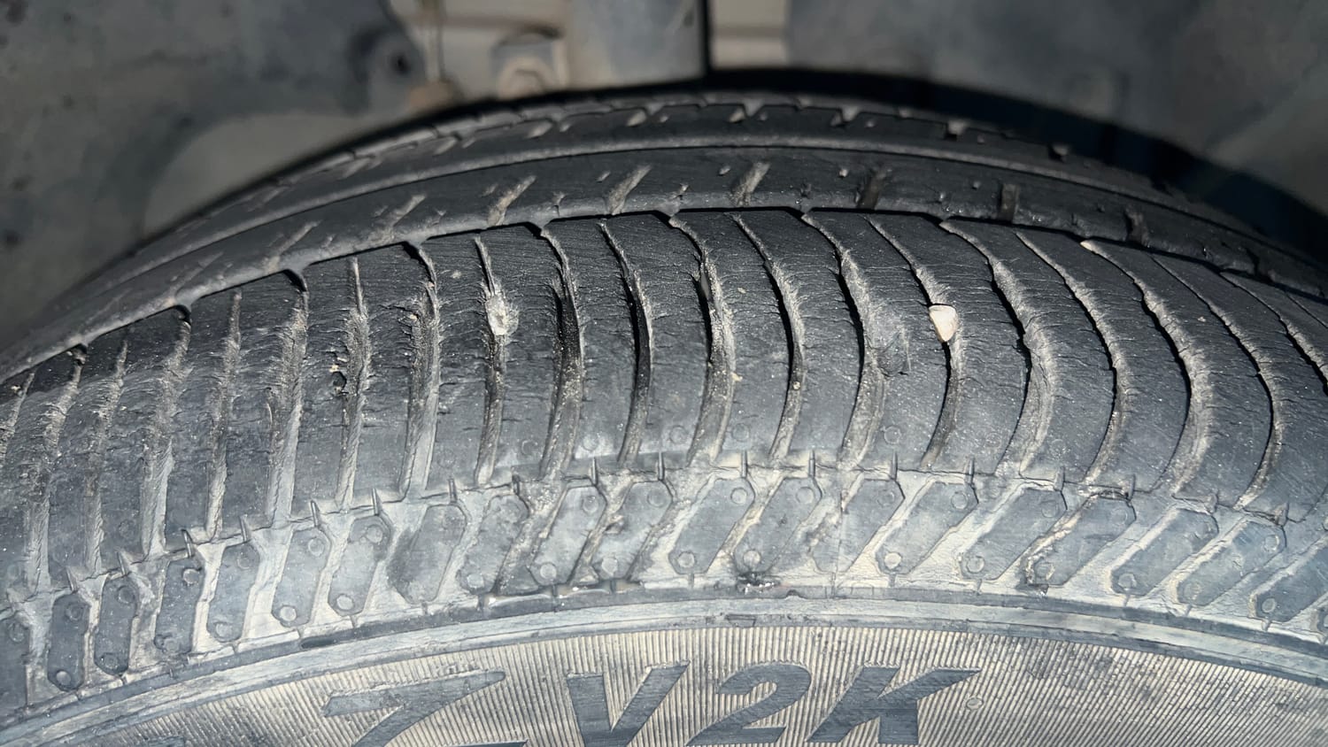 Used 2016 Ford EcoSport Titanium 1.5L Ti-VCT AT Petrol Automatic tyres RIGHT FRONT TYRE TREAD VIEW