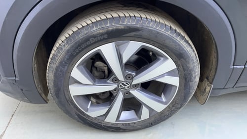 Used 2023 Volkswagen Taigun Topline 1.0 TSI MT Petrol Manual tyres LEFT FRONT TYRE RIM VIEW