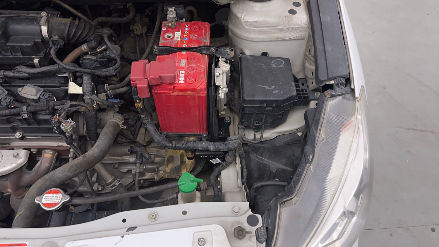 Used 2019 Maruti Suzuki Ciaz Delta Hybrid 1.5 Petrol Manual engine ENGINE LEFT SIDE VIEW
