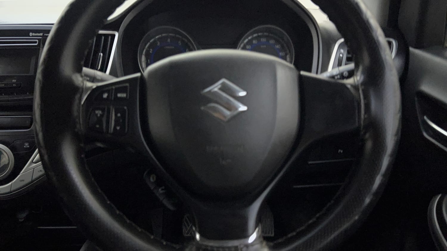 Used 2019 Maruti Suzuki Baleno Delta 1.2 Petrol Manual top_features Airbags