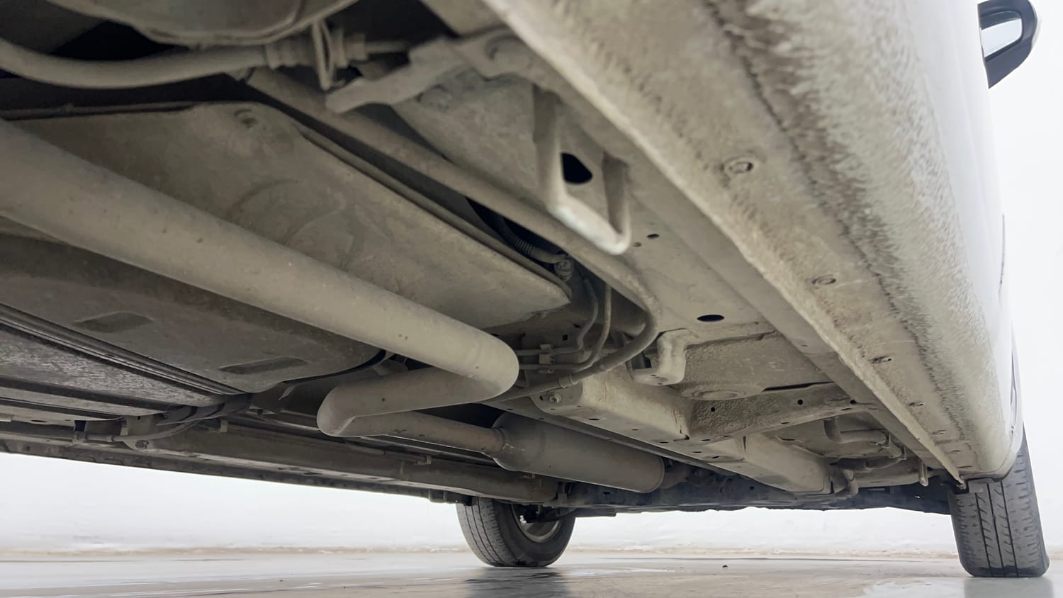 Used 2018 Maruti Suzuki Ertiga ZXI+ Petrol Manual extra REAR RIGHT UNDERBODY VIEW