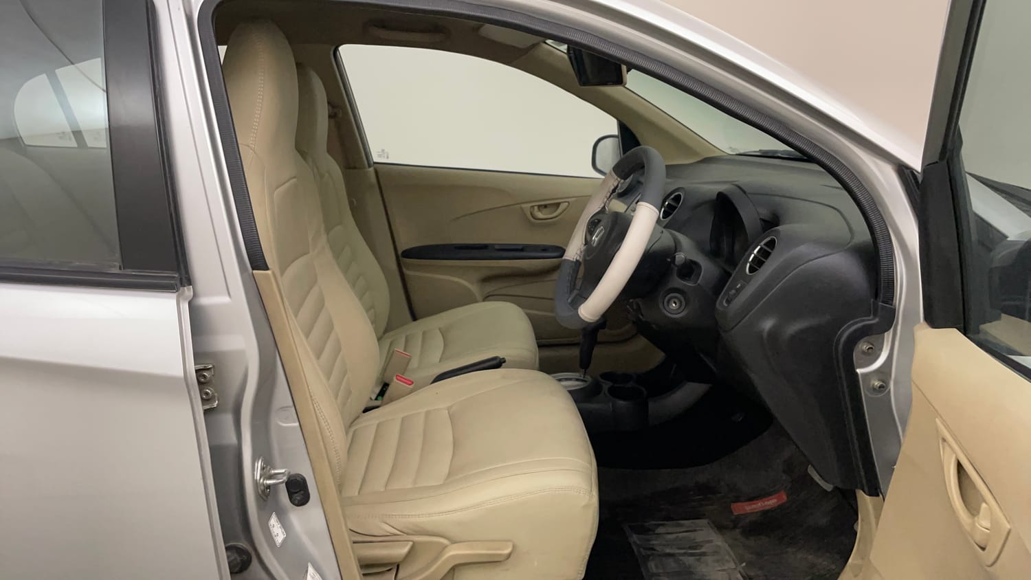 Used 2014 Honda Amaze 1.2 S AT i-VTEC Petrol Automatic interior RIGHT SIDE FRONT DOOR CABIN VIEW