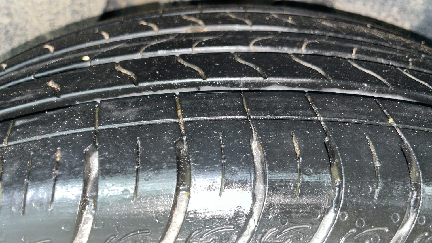 Used 2024 Hyundai Creta 1.5 MPi Petrol MT EX Petrol Manual tyres RIGHT REAR TYRE TREAD VIEW