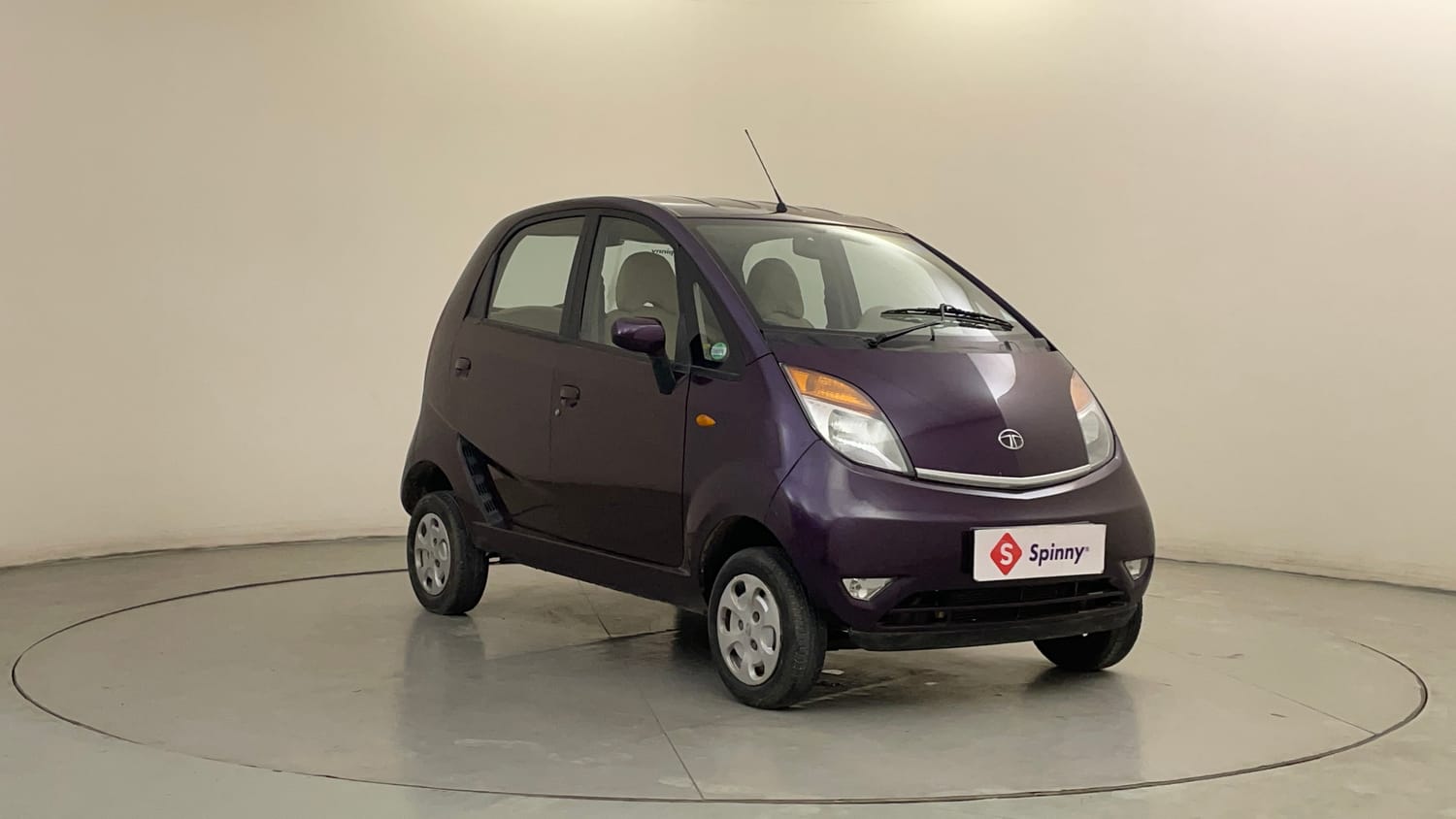 Used 2015 Tata Nano Twist XT Petrol Manual exterior RIGHT FRONT CORNER VIEW