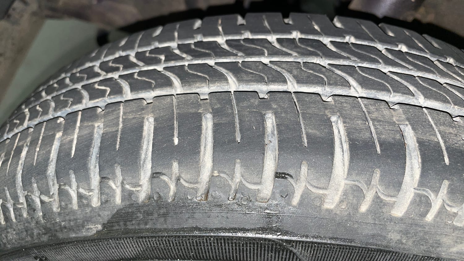 Used 2015 Tata Nano Twist XT Petrol Manual tyres LEFT FRONT TYRE TREAD VIEW