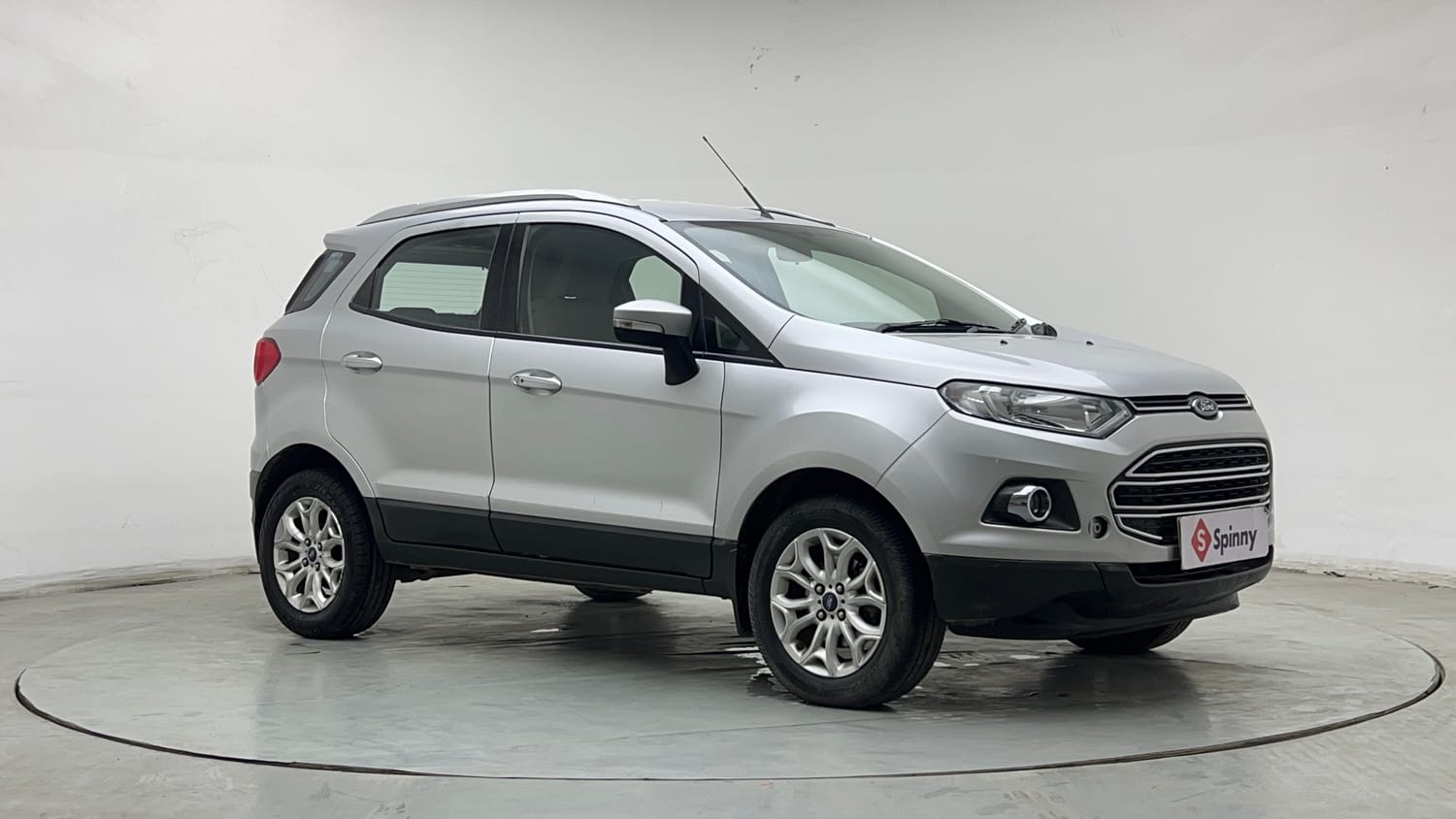 Used 2016 Ford EcoSport Titanium 1.5L Ti-VCT AT Petrol Automatic exterior RIGHT FRONT CORNER VIEW