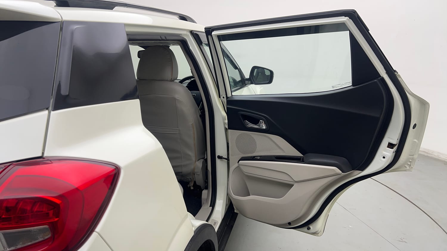 Used 2022 Mahindra XUV 300 W8 (O) 1.2 Petrol AMT Petrol Automatic interior RIGHT REAR DOOR OPEN VIEW