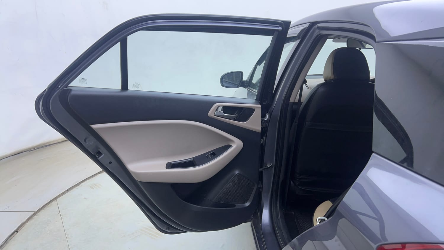 Used 2019 Hyundai Elite i20 Sportz Plus 1.2 Petrol Manual interior LEFT REAR DOOR OPEN VIEW