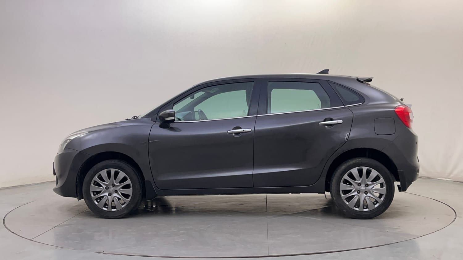Used 2018 Maruti Suzuki Baleno Alpha 1.2 Petrol Manual exterior LEFT SIDE VIEW