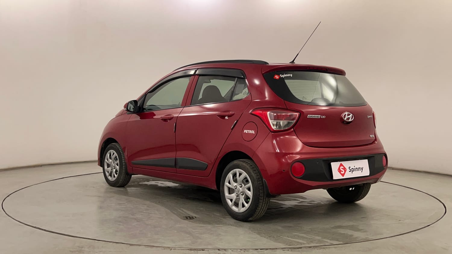 Used 2017 Hyundai Grand i10 Sportz (O) 1.2 Kappa VTVT Petrol Manual exterior LEFT REAR CORNER VIEW