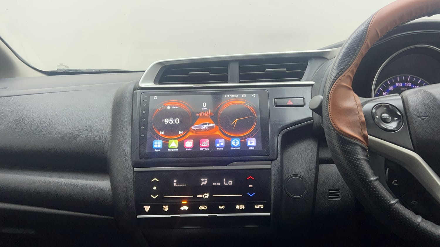 Used 2019 Honda WR-V S MT Petrol Petrol Manual interior MUSIC SYSTEM & AC CONTROL VIEW