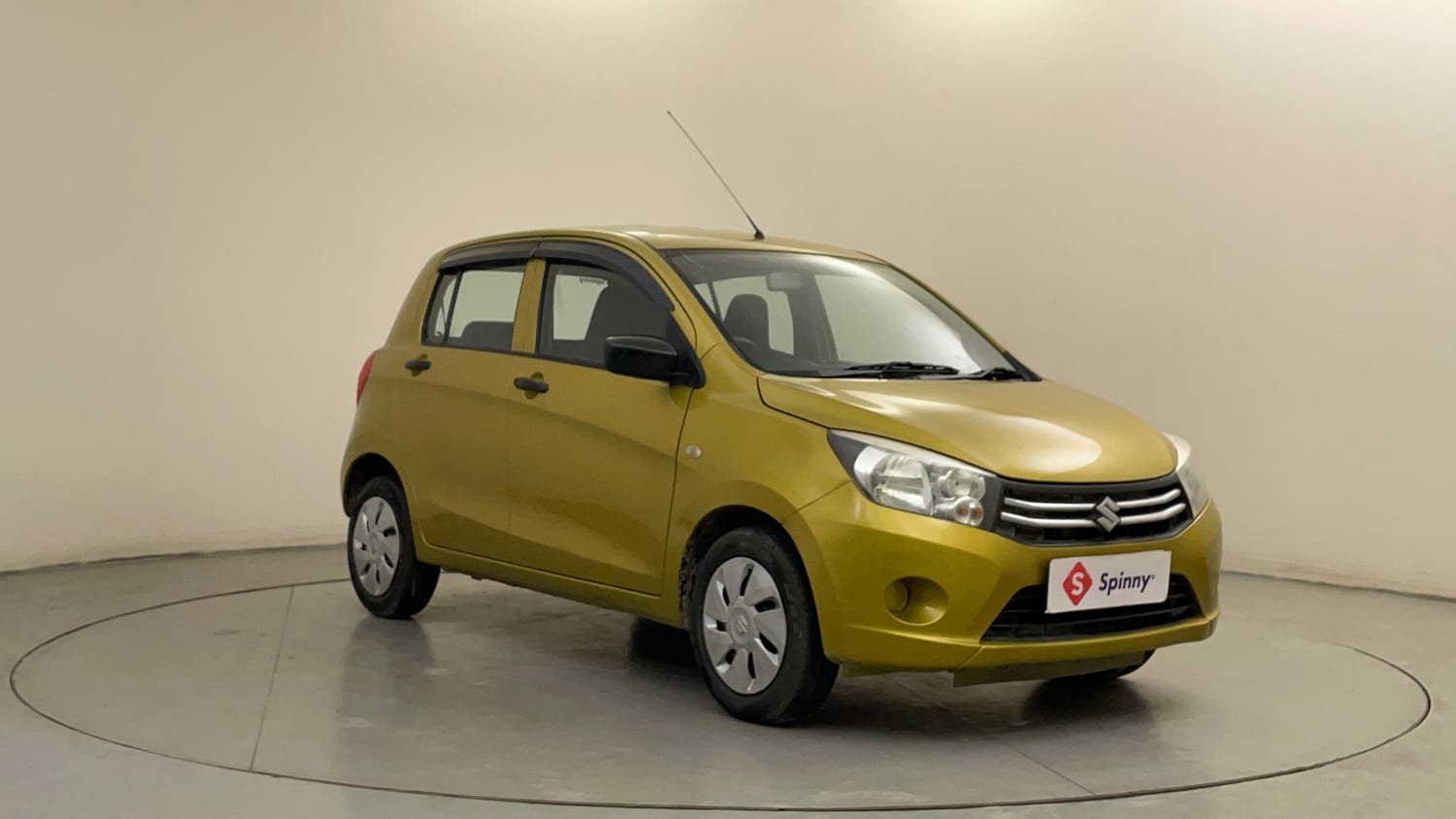 Used 2014 Maruti Suzuki Celerio VXi AMT Petrol Automatic exterior RIGHT FRONT CORNER VIEW