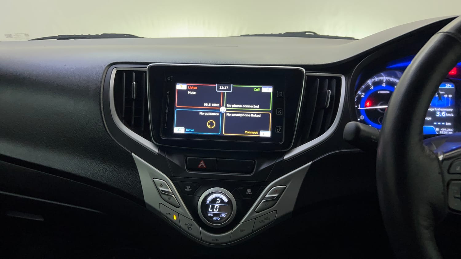 Used 2018 Maruti Suzuki Baleno Alpha 1.2 Petrol Manual top_features Integrated (in-dash) music system