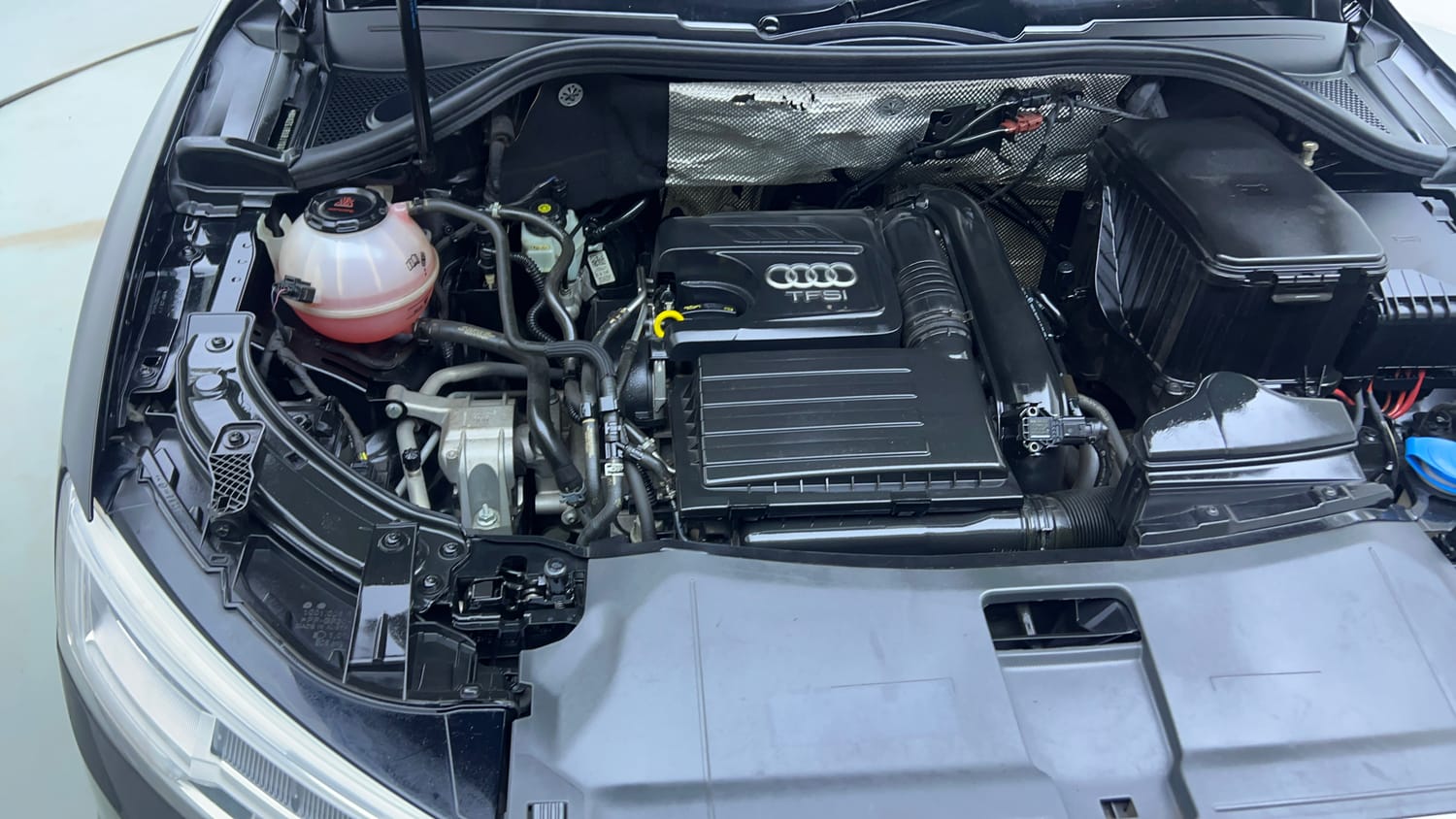 Used 2019 Audi Q3 30 TFSI Premium Petrol Automatic engine ENGINE RIGHT SIDE VIEW