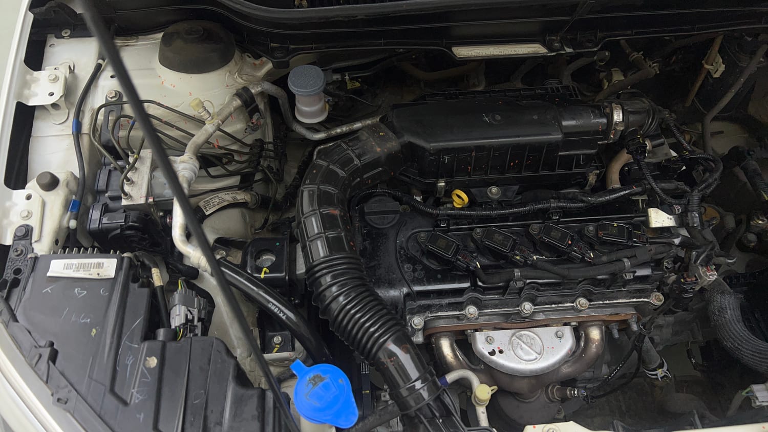 Used 2021 maruti-suzuki Vitara Brezza ZXi Petrol Manual engine ENGINE RIGHT SIDE VIEW
