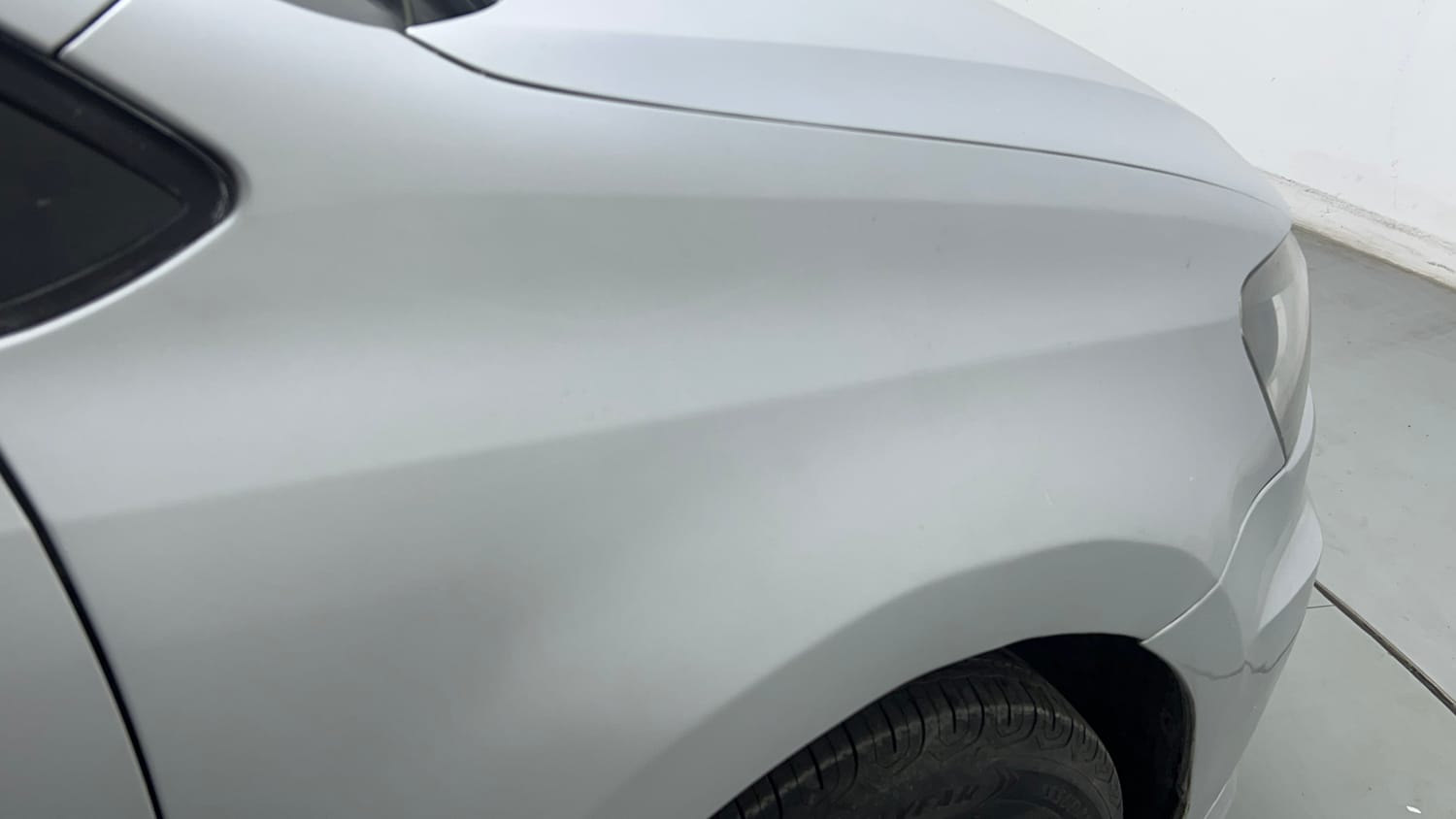 Used 2018 Volkswagen Ameo Trendline 1.0L (P) Petrol Manual dents MINOR SCRATCH