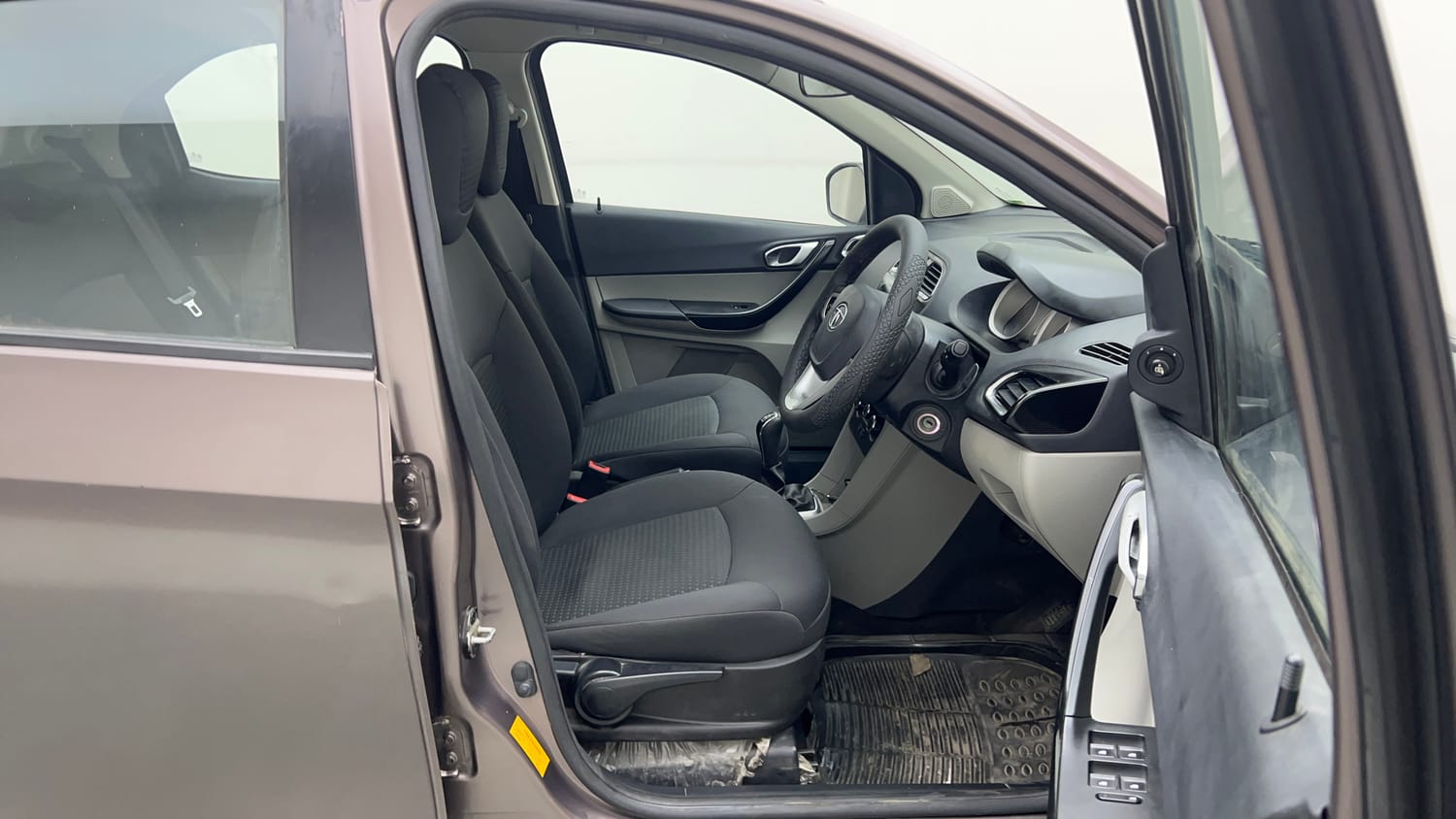 Used 2017 Tata Tiago Revotron XZ w/o Alloy Petrol Manual interior RIGHT SIDE FRONT DOOR CABIN VIEW