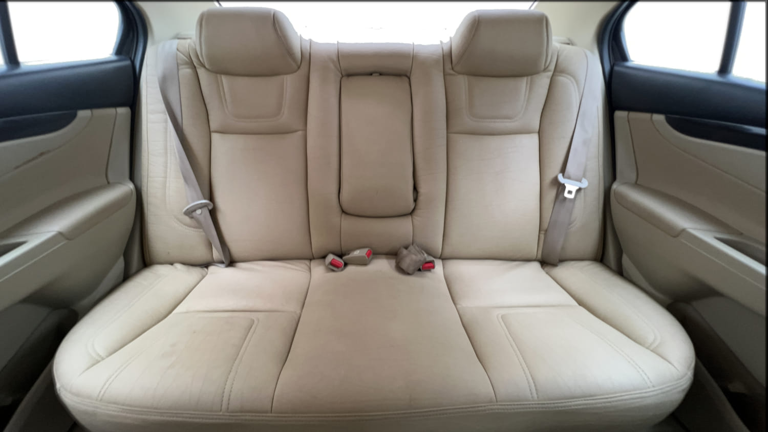 Used 2016 Maruti Suzuki Ciaz ZXi Petrol Manual interior REAR SEAT CONDITION VIEW