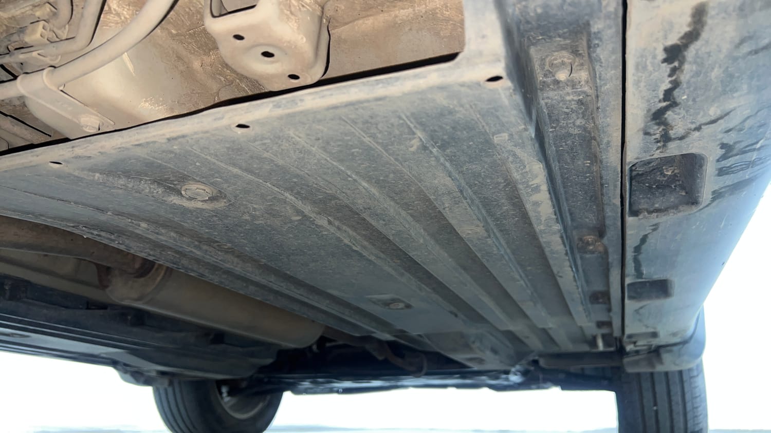 Used 2021 maruti-suzuki Vitara Brezza ZXi Petrol Manual extra REAR RIGHT UNDERBODY VIEW
