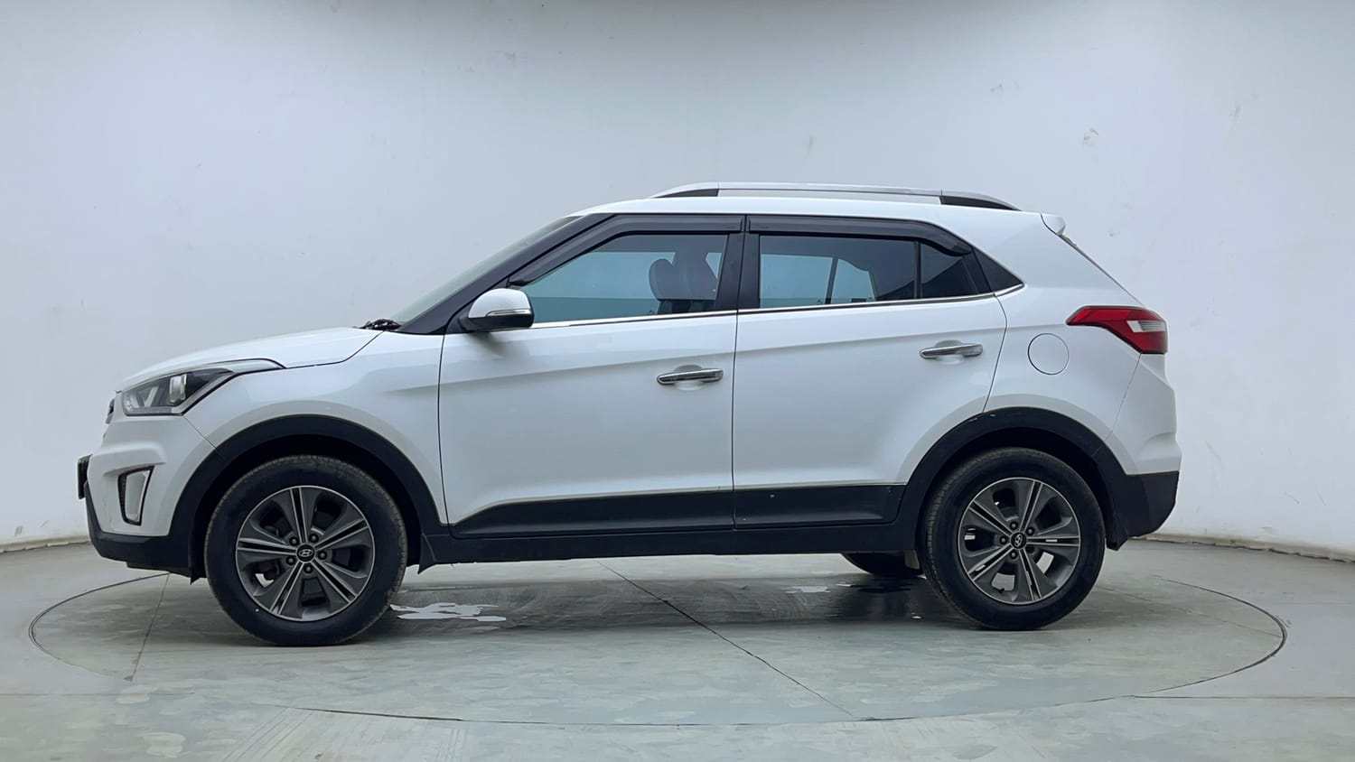 Used 2018 Hyundai Creta SX 1.6 CRDI (O) Diesel Manual exterior LEFT SIDE VIEW