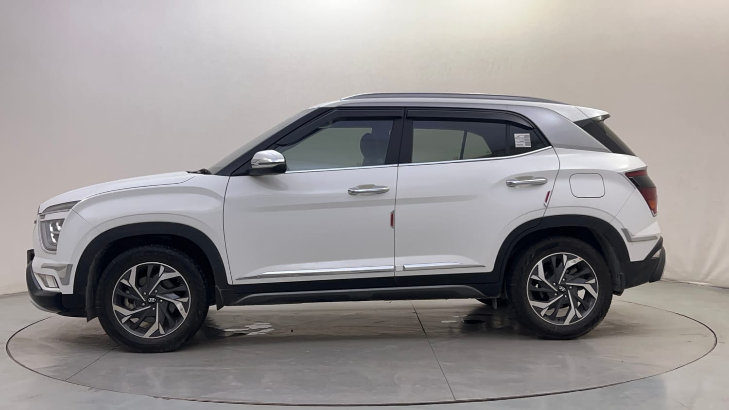 Used 2023 Hyundai Creta SX (O) 1.5 Petrol IVT Petrol Automatic exterior LEFT SIDE VIEW