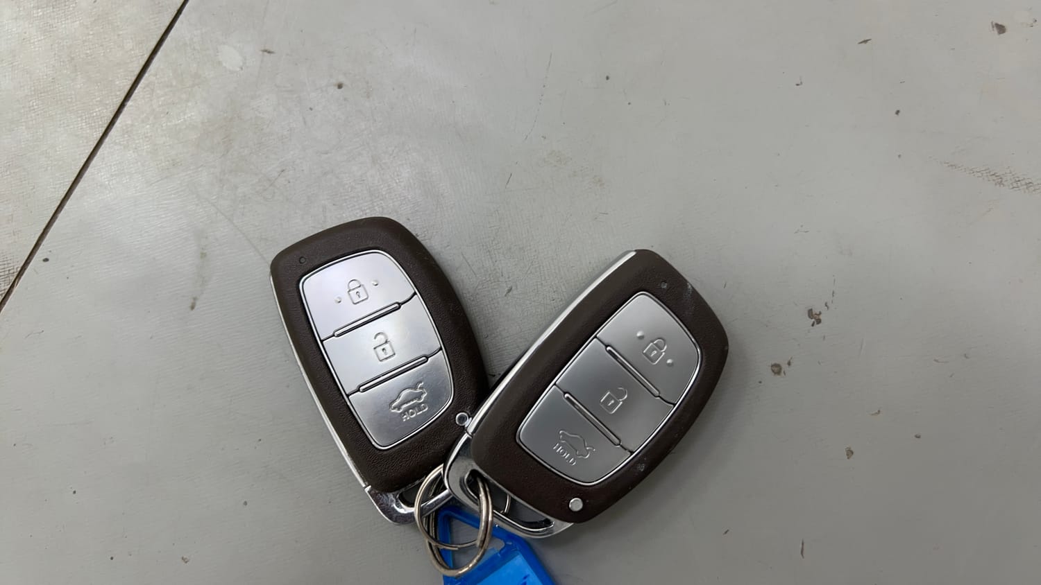 Used 2021 Hyundai Grand i10 Nios Sportz AMT 1.2 Kappa VTVT Petrol Automatic extra CAR KEY VIEW