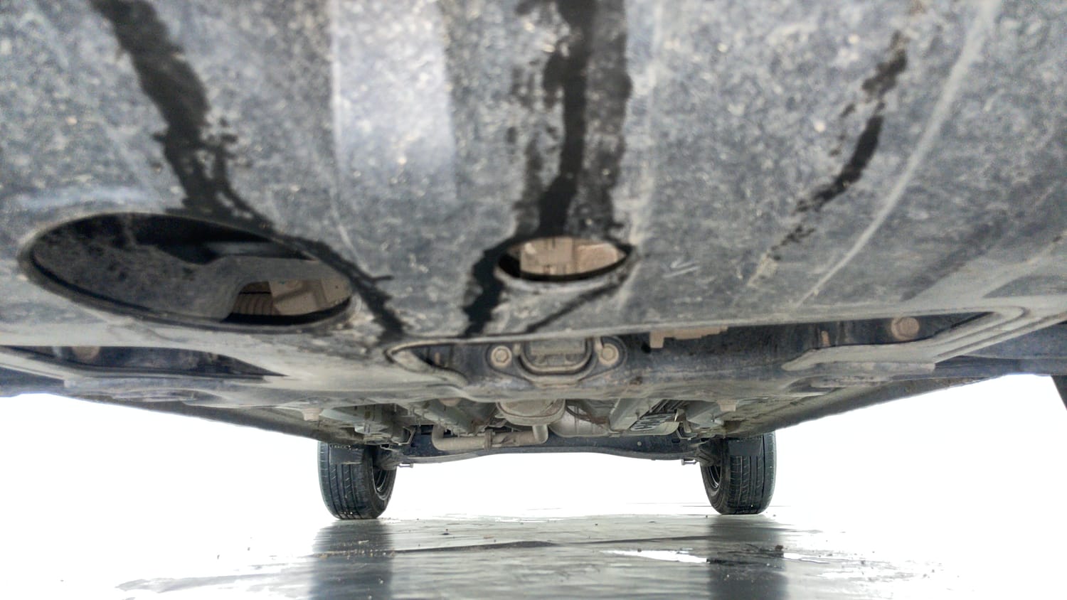 Used 2024 Hyundai Creta 1.5 MPi Petrol MT EX Petrol Manual extra FRONT LEFT UNDERBODY VIEW