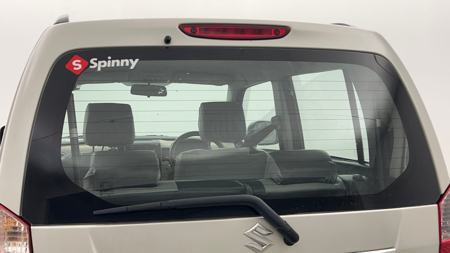 Used 2018 Maruti Suzuki Wagon R 1.0 VXI AMT (O) Petrol Automatic top_features Rear wiper