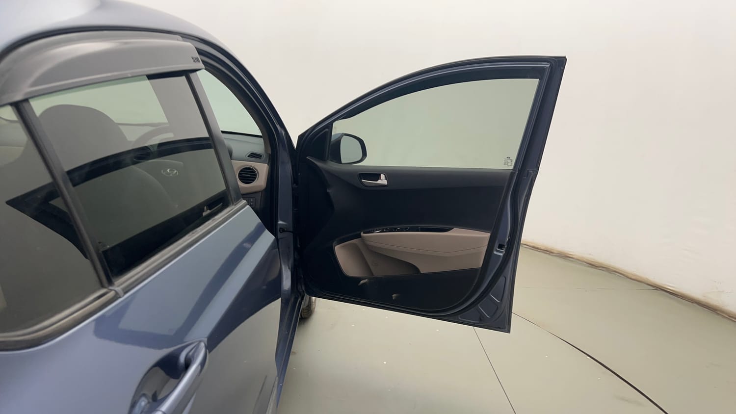 Used 2015 Hyundai Xcent S 1.2 Petrol Manual interior RIGHT FRONT DOOR OPEN VIEW
