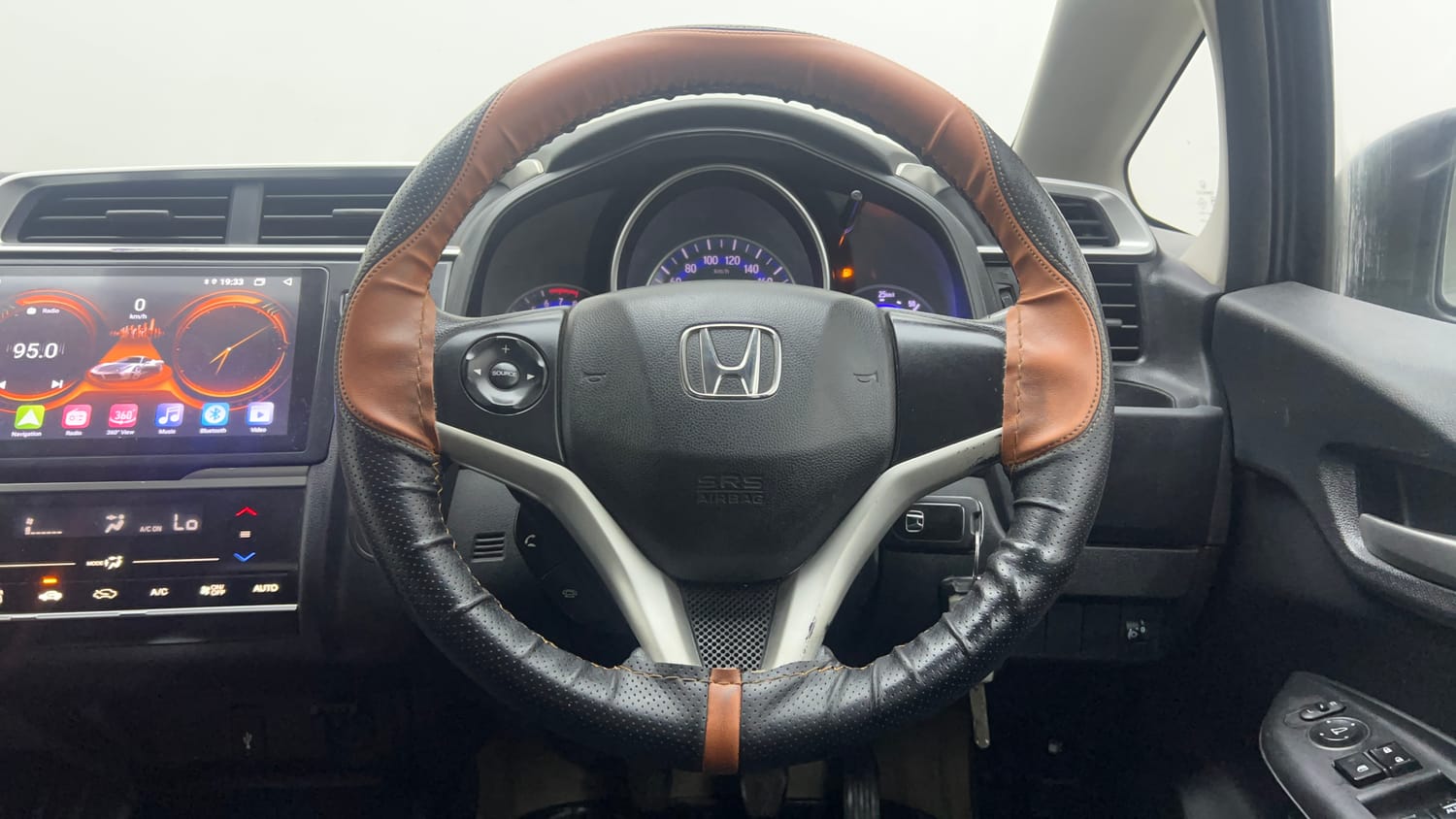 Used 2019 Honda WR-V S MT Petrol Petrol Manual interior STEERING VIEW