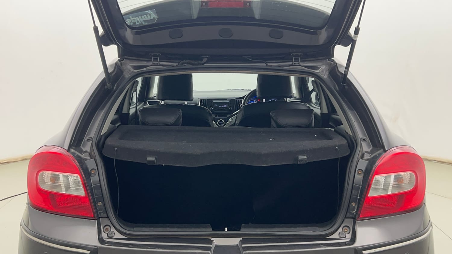 Used 2018 Maruti Suzuki Baleno Delta 1.2 Petrol Manual interior DICKY INSIDE VIEW
