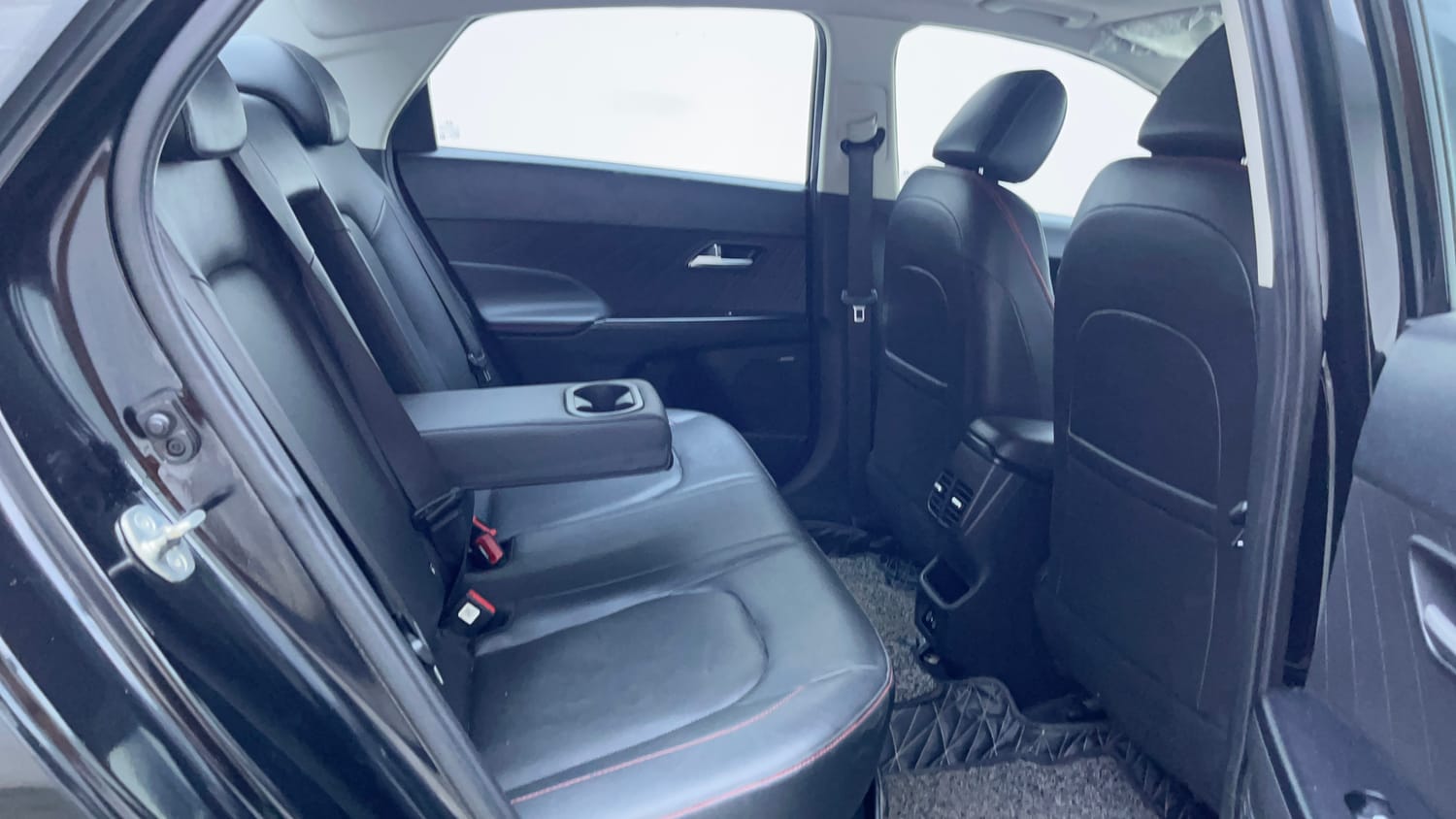 Used 2024 Hyundai Verna SX (O) 1.5 Turbo Petrol DCT Petrol Automatic interior RIGHT SIDE REAR DOOR CABIN VIEW